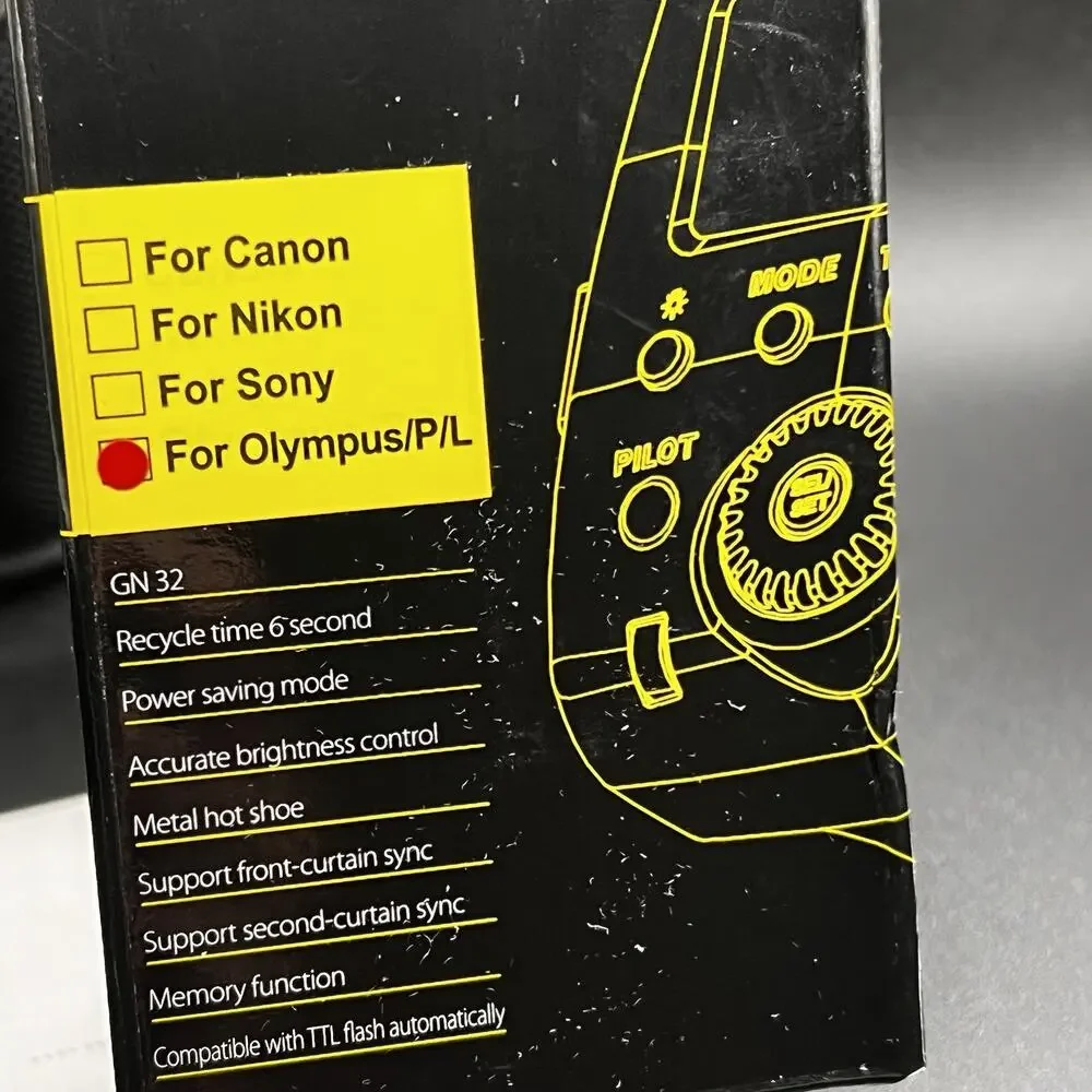 Voking VK320 Speedlite flash for Olympus/Panasonic/Laica Open Box VK-320-P
